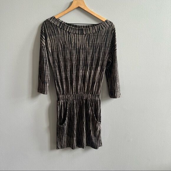 Evereve Peyton Jensen Black and Tan Pattern Dress Boat Neck Elastic Waist XS - Picture 1 of 8